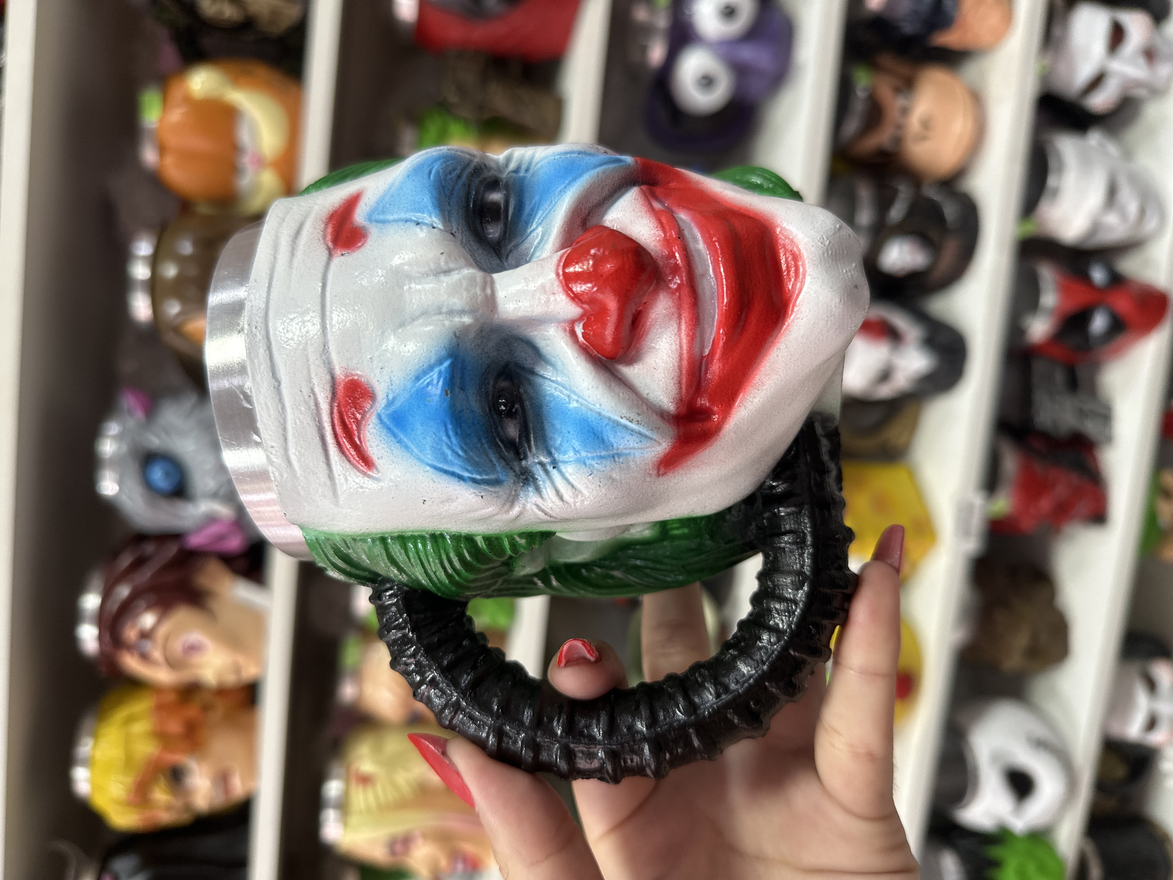 Caneca 3D Cabeça do Coringa (Joker)