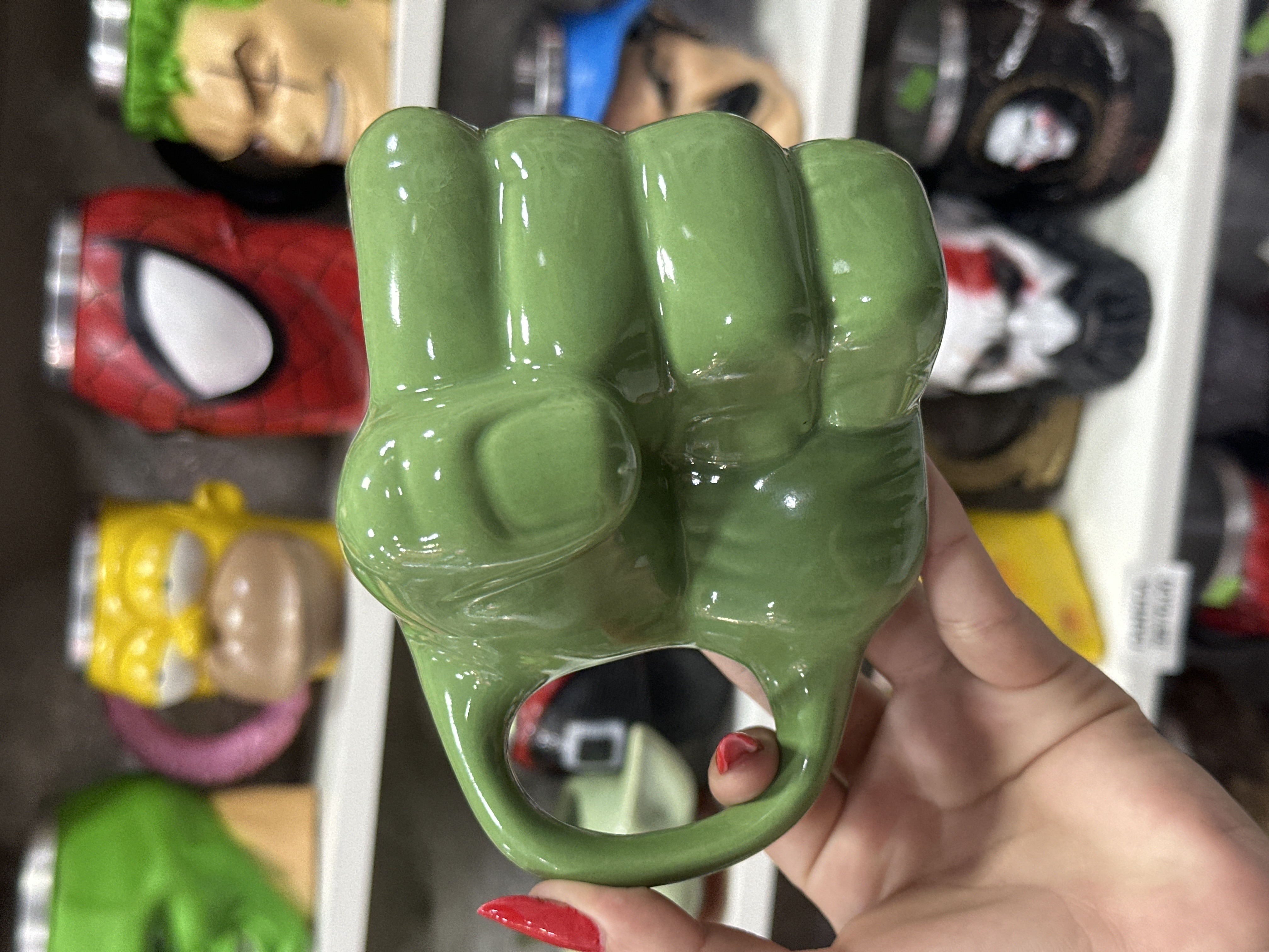 Caneca 3D Punho do Hulk